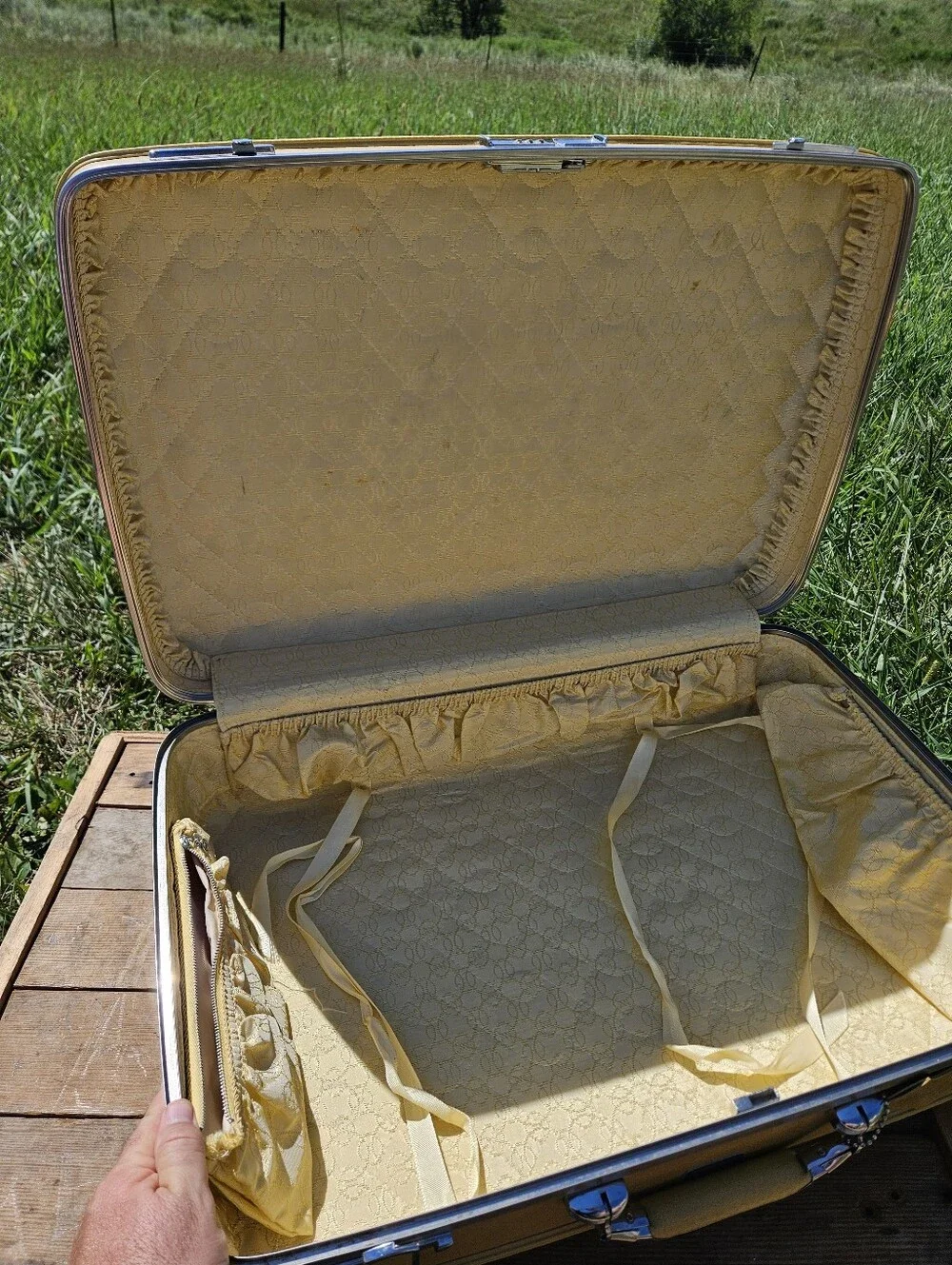 VINTAGE 70s MCM American Tourister Escort Suitcase Yellow Hardshell Luggage